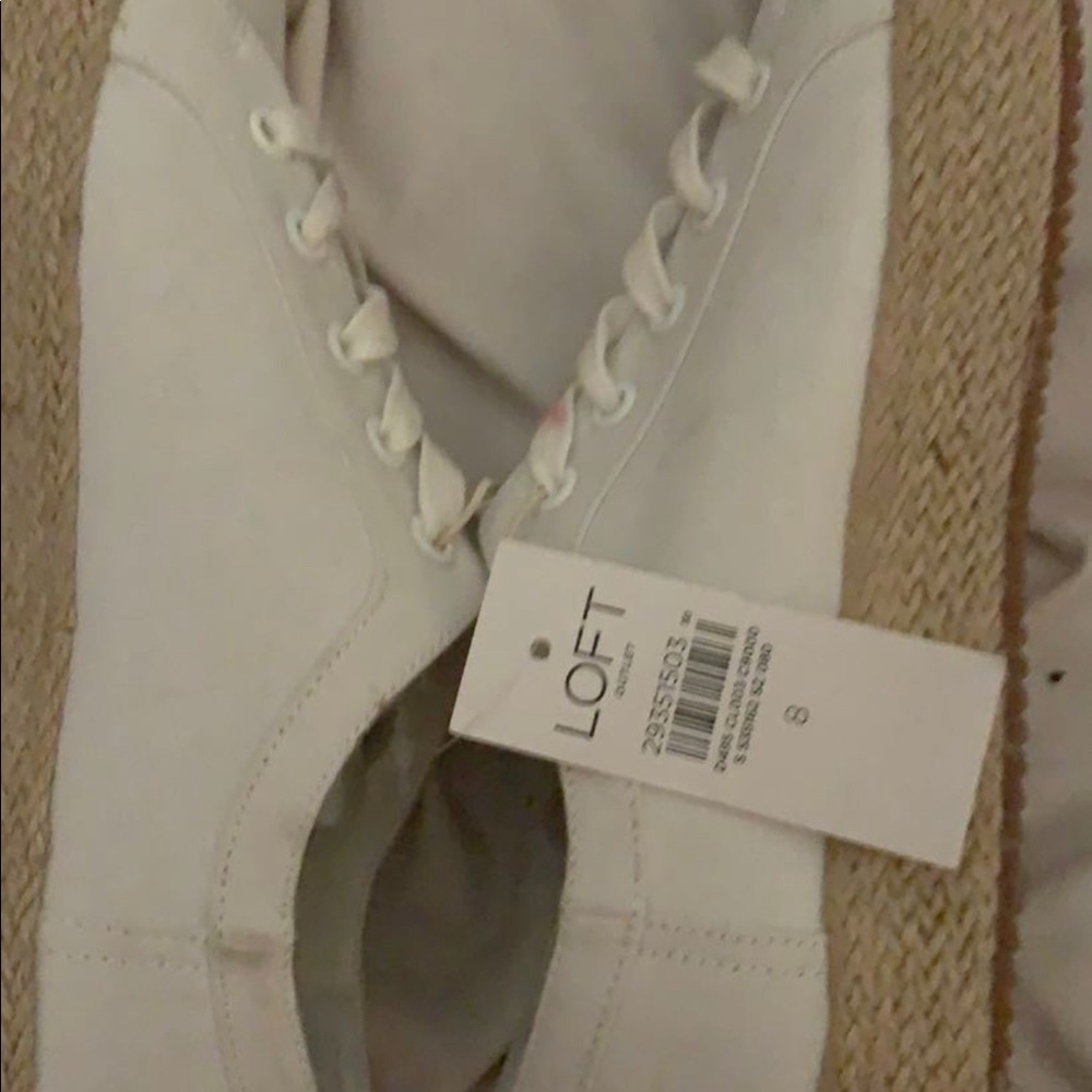 Size 8 women shoes never worn